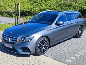 Mercedes-Benz E 220 E 220 d 4Matic T 9G-TRONIC AMG Line