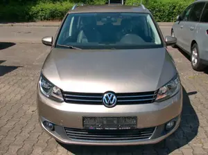 Volkswagen Touran Life **7-SITZER/NAVI/STANDHZG**