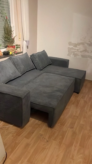 Ausziebares sofa 