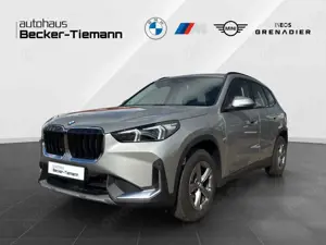 BMW X1 sDrive20i AHK/ Adapt. LED/ Keyless/ Pano