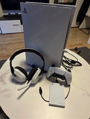 Playstation 5 mit Zubehör 