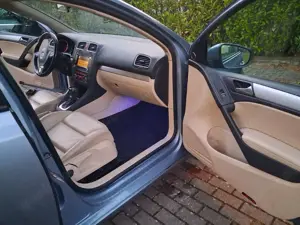 Volkswagen Golf 2.0 Automatikgetriebe, Volleder, Parkassistent