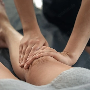 Entspannende Wellness-Massage bei Ihnen zu Hause