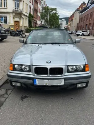 BMW 318 318i