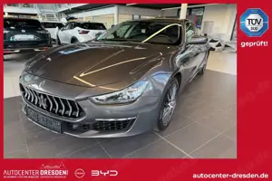 Maserati Ghibli 3.0 V6 GranLusso LED+Navi+SHZ+2xKlima+PDC