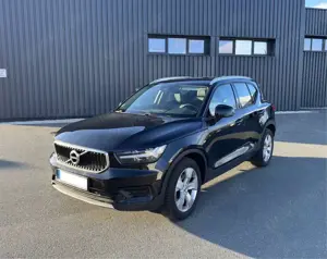 Volvo XC40 Momentum Pro AWD