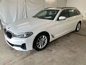 BMW 530 d Touring KAM | PANORAMA | DRIVING-A | LEDER