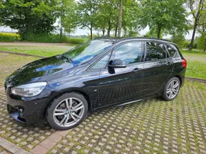 BMW 225 2er Active Tourer 225i Active Tourer xDrive Sport-Aut. M Sport