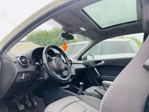 Audi A1 1.2 TFSI Ambition-Schiebedach-TÜV Neu