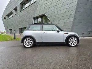 MINI One Scheckheftgepflegt