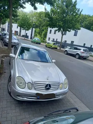 Mercedes-Benz E 320 Avantgarde