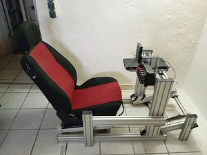 Aluprofil SimRacing Rig mit Sitz, Buttonbox & Halterungen