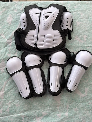 Kinder Motorrad Schutzausrüstung Set (Weste, Knie, Ellbogen)