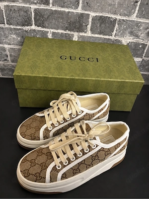 Gucci GG Canvas Sneaker 