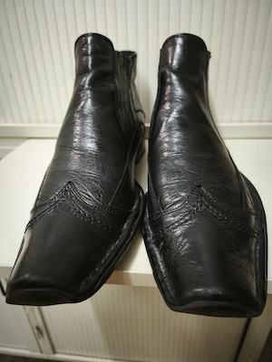 Nwgt. Stiefeletten, schwarz, Gr. 43 zu verkaufen 