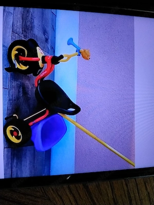 Pucky Dreirad mit Schiebestange