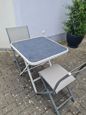 Sitzgarnitur 2 Stühle 1 Tisch alles zusammenklappbar