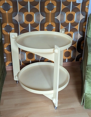 Vintage Space Age Servierwagen von Luigi Massoni für Guzzini der 1970er