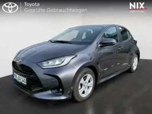 Toyota Yaris 1.5 Hybrid Teamplayer + Safety + Comfort