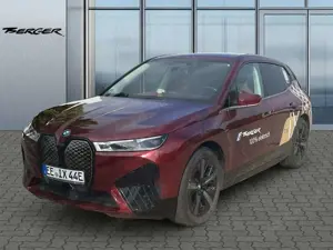 BMW iX xDrive40   Sportpaket BW Surround Head-Up