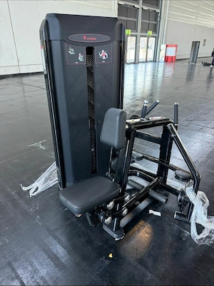 Low Row Rudermaschine Latzug UNBENUTZT fitness