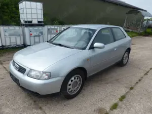 Audi A3 A3 3 Tü 1.6 8L Radio AUX-IN USB  HU/AU 08/2026