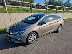 Opel Astra Sports Tourer Buisenes