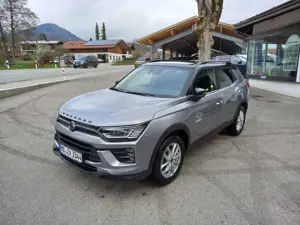 KGM Korando Blackline Plus, 8-fach bereift