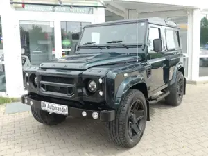 Land Rover Defender 90 E Kahn-Design Kam. Navi Klima Bluet.