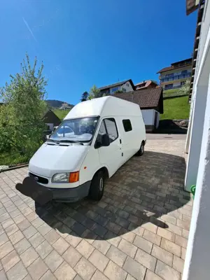 Ford Transit 100 L