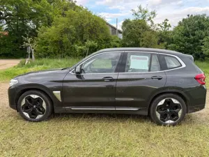 BMW iX3 iX3Impressive