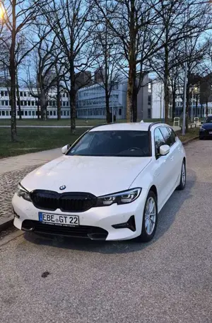 BMW 330 330e Touring Aut. Sport Line