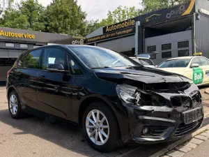 BMW 218 i Activ Tourer Tempomat navigation PDC