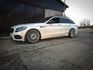 Mercedes-Benz C 400 HEAD-UP/BURM./ILS LED/AIRMATIC/PANO/C43 UMBAU