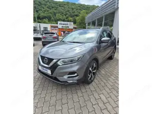 Nissan Qashqai 1.3 DIG-T Tekna 4x2 AHK