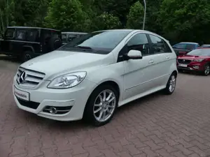 Mercedes-Benz B 160 B160*1.5*PDC*SHZ*Klima*BT*LM*Xenon*Teilleder