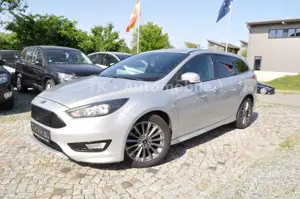 Ford Focus Turnier ST-Line/S-HEFT/8x BEREIFT/NAVI/PDC