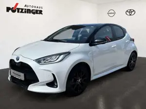 Toyota Yaris 1.5 Hybrid Style,PDC,HUD,carplay,Kamera,SH