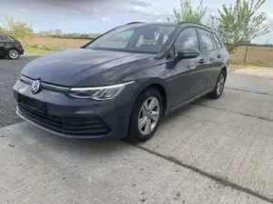 Volkswagen Golf Variant Life eTSI