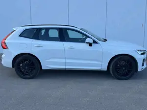 Volvo XC60 Momentum Pro AWD Mild/Hybrid