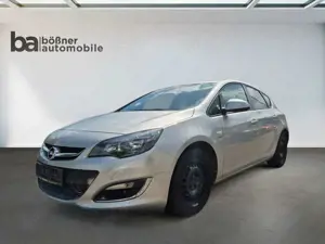 Opel Astra J Limo. Active Tempomat/Sitz+Lenkrad Heiz.