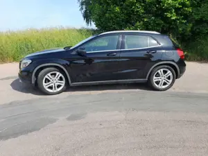 Mercedes-Benz GLA 180 GLA Urban