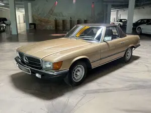 Mercedes-Benz 280 SL R107