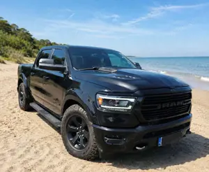 Dodge RAM REBEL VOLLOPTION 5,7 HEMI /AIRMATIC/OFFROAD