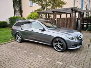 Mercedes-Benz E 220 E 220 T BlueTEC 9G-TRONIC Avantgarde