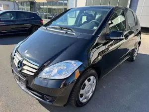 Mercedes-Benz A 160 Classic Klima PDC 8-fach bereift!