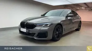 BMW 550 i A xDrive Lim StdHzg,GSD,AHK,DAProf,Laser