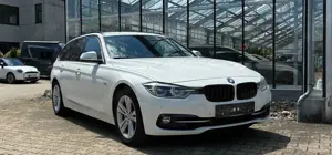 BMW 320 i Touring Sport Line Automatik LED Navi