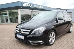 Mercedes-Benz B 200 Automatik/Navi/Xenon/Kamera/Ambiente