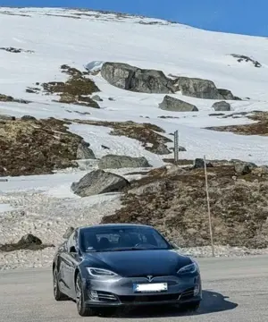 Tesla Model S 90D Allradantrieb